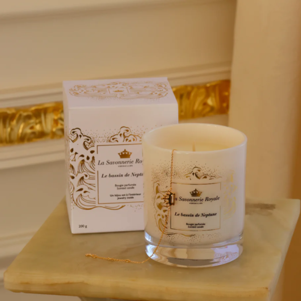 Candle Le Bassin de Neptune Bracelet inside