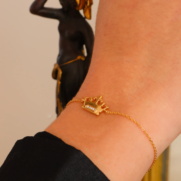 Candle Le Bassin de Neptune Bracelet inside