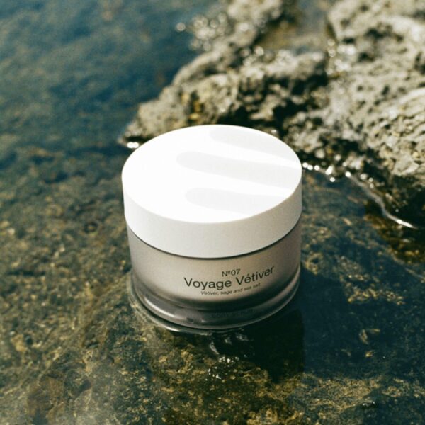 Deep Salt Body Scrub  No.07 Voyage Vétiver