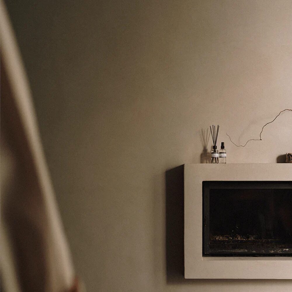 Home Essentials L'Heure Santal