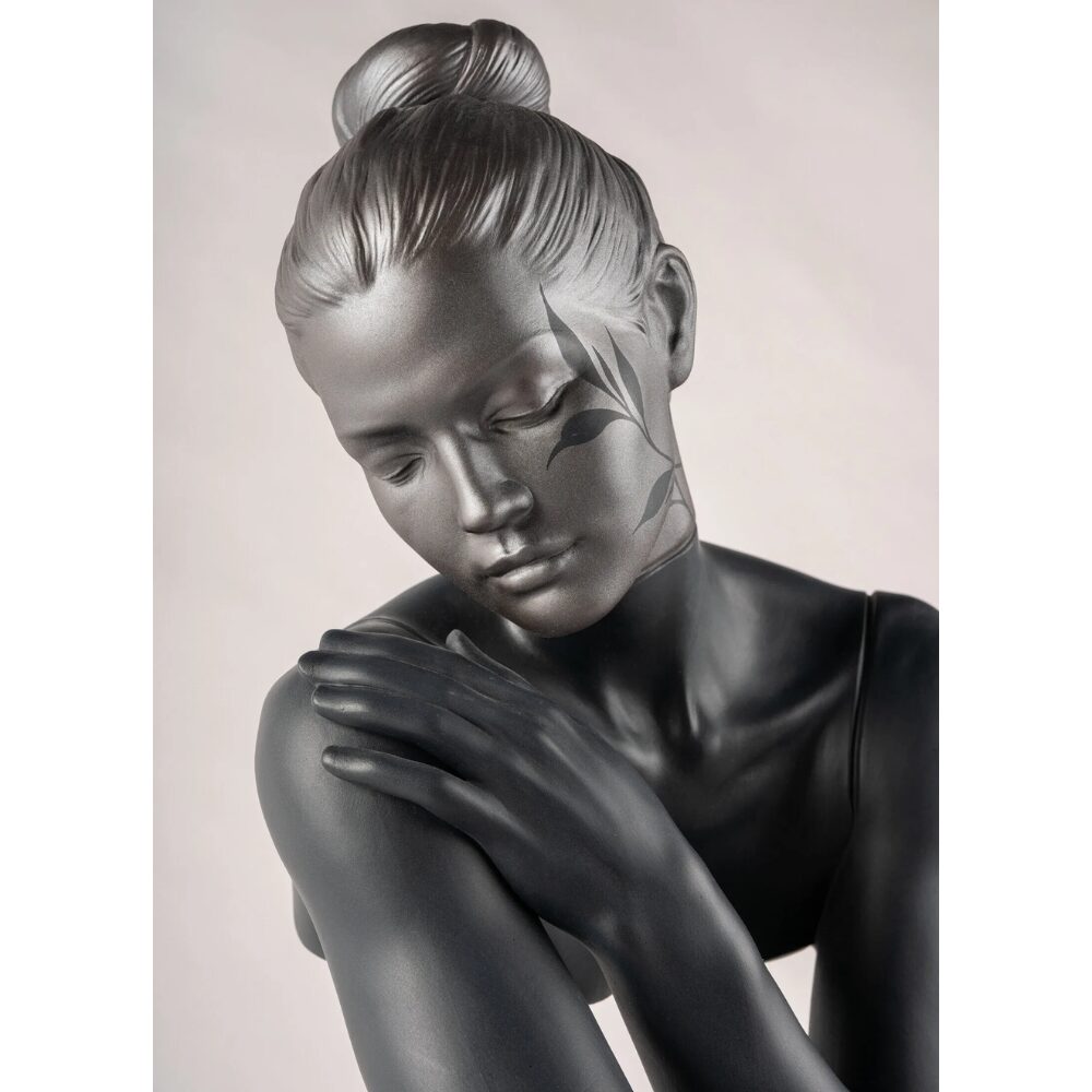 Reflections of Nature - Her Sculpture
