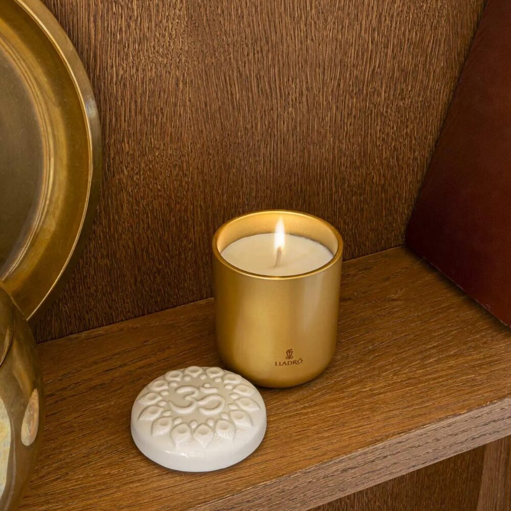 Om candle - Gardens of Valencia