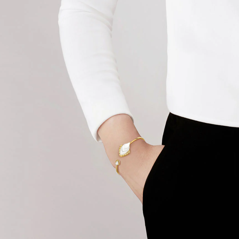 Paon Bracelet White Pearly 18 Gold Plated